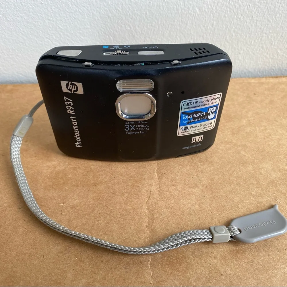 HP Photosmart R937 Digital camera